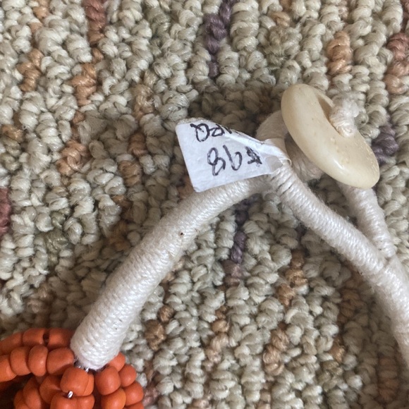 NWT Beaded bib necklace - Picture 5 of 6